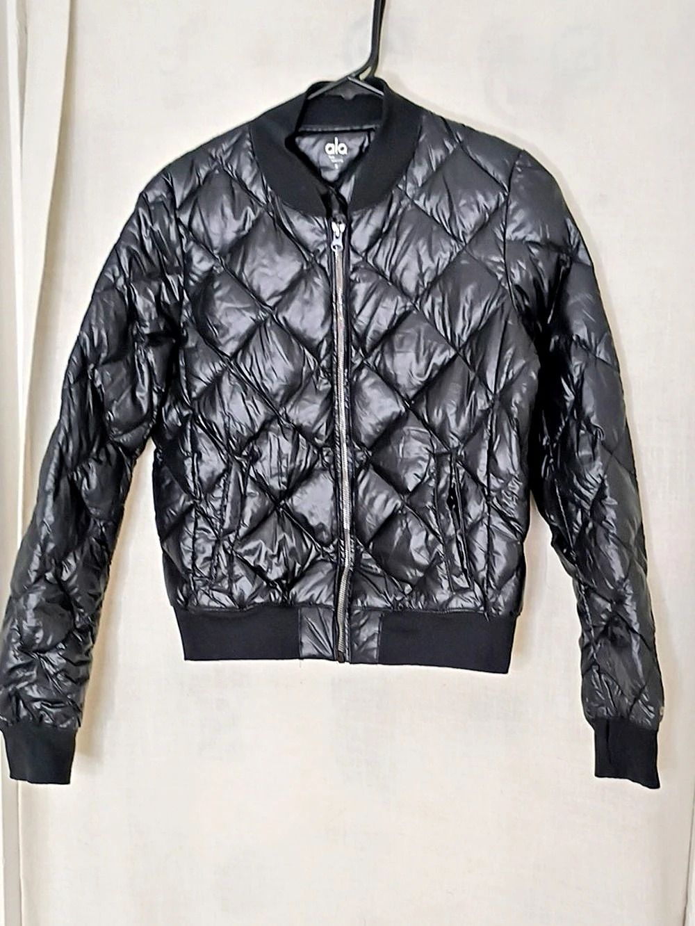 Alo Black Quilted Puffer Jacket Like New